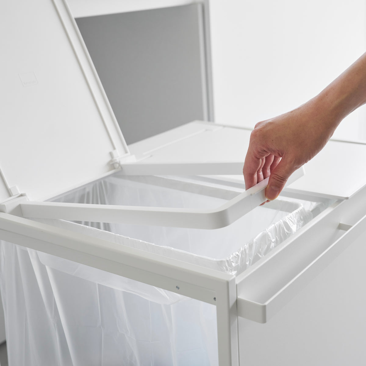 Cubo De Basura De 2 Compartimentos Tower Con Ruedas - Blanco