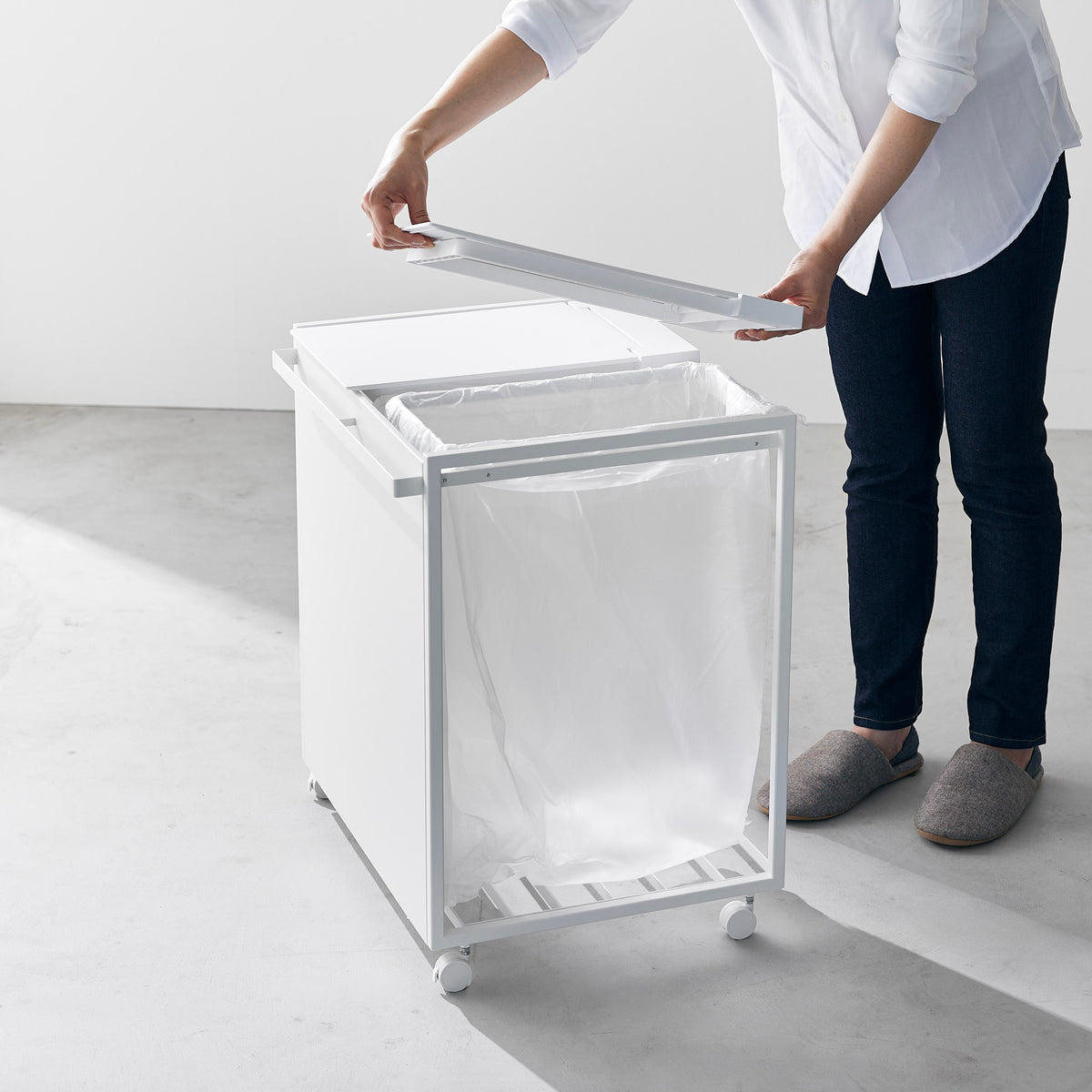 Cubo De Basura De 2 Compartimentos Tower Con Ruedas - Blanco