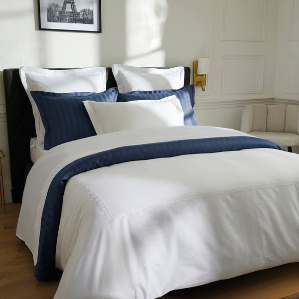 Paris - Duvet Cover + 1 or 2 Pillowcase(s) - Cotton Satin - White / White