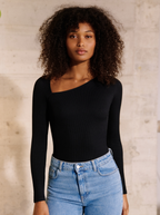 Body negro con corte oblicuo
