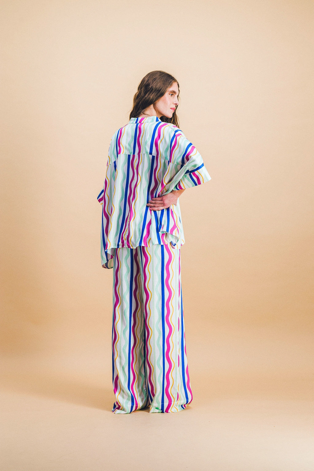 Camisa Maud Líneas Arcoiris