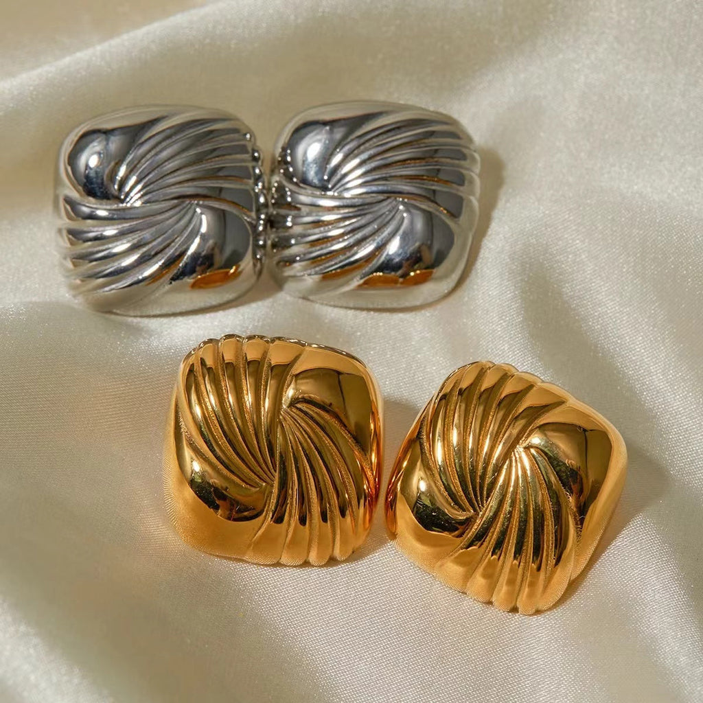 Pendientes Luna