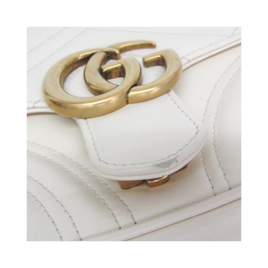 Gucci - Borsa a spalla GG Marmont quadrata con patta mini in pelle - Bianca