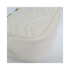 Gucci - Borsa a spalla GG Marmont quadrata con patta mini in pelle - Bianca