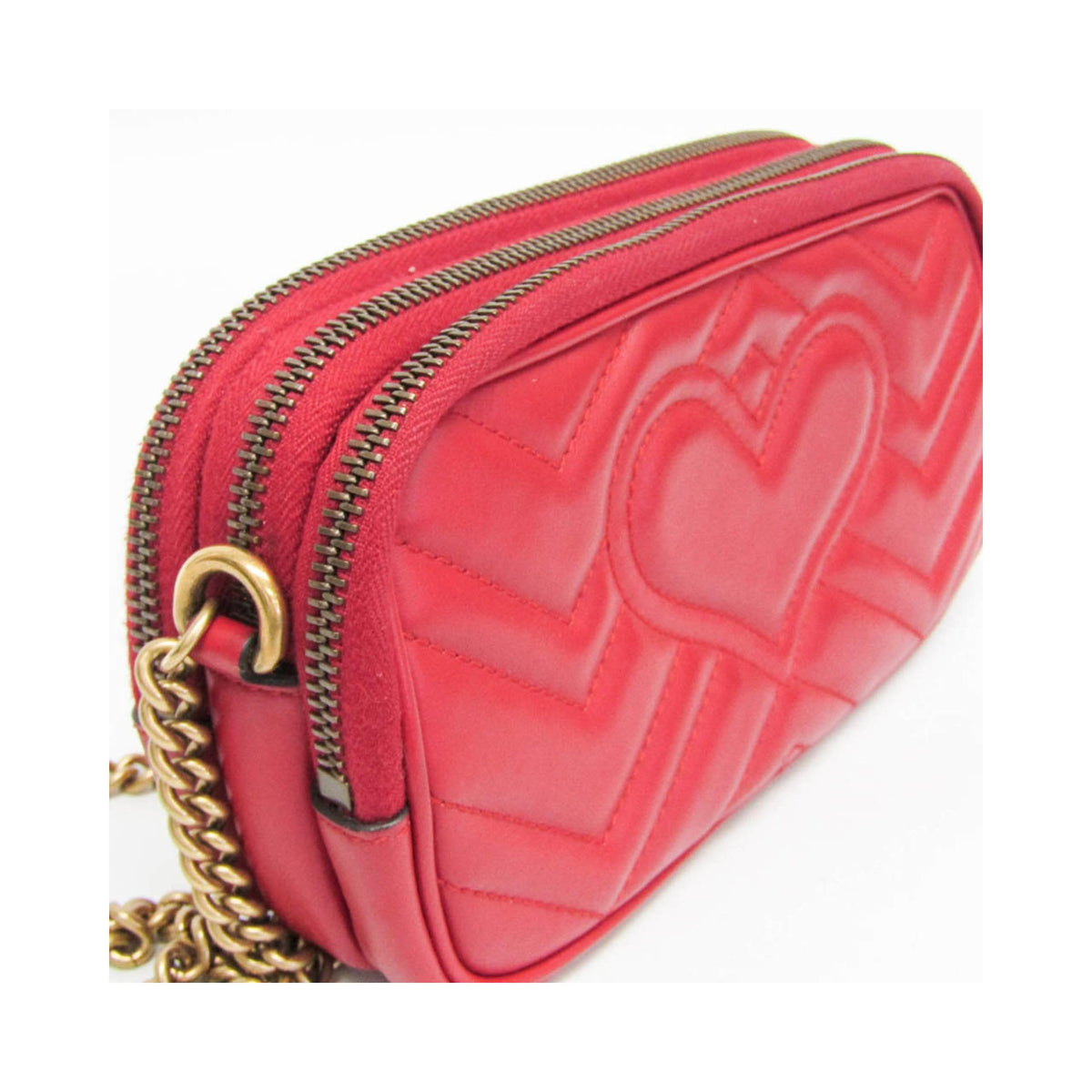 Gucci - GG Marmont medium shoulder bag in leather - Red