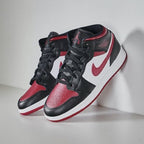 Air Jordan - Air Jordan 1 Mid Bred Toe - Noir