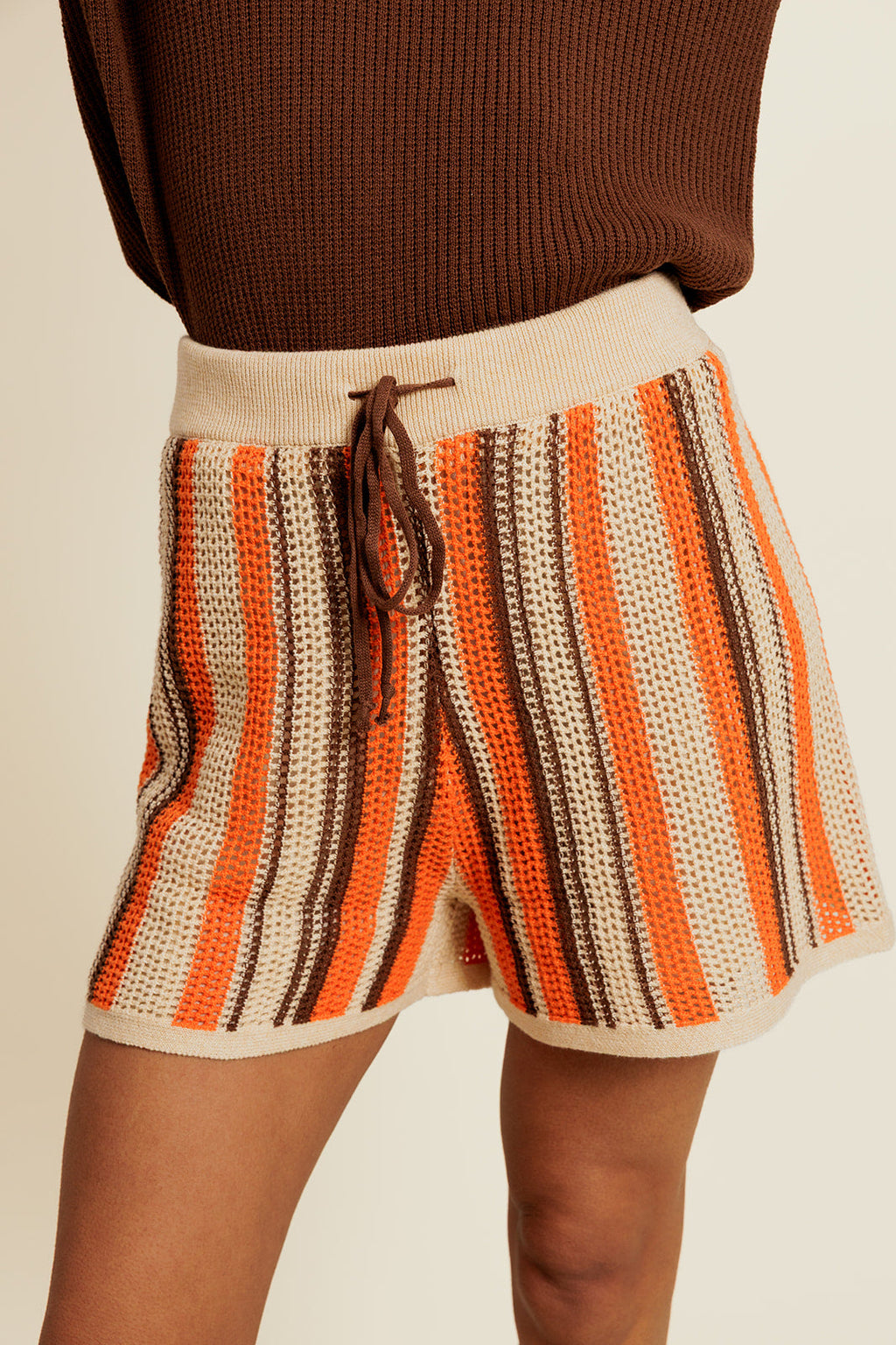 Aelinne Shorts - Beige/Orange