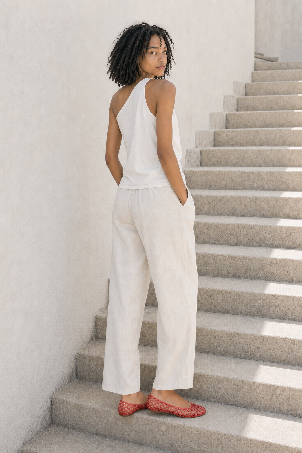 Oia Top - White