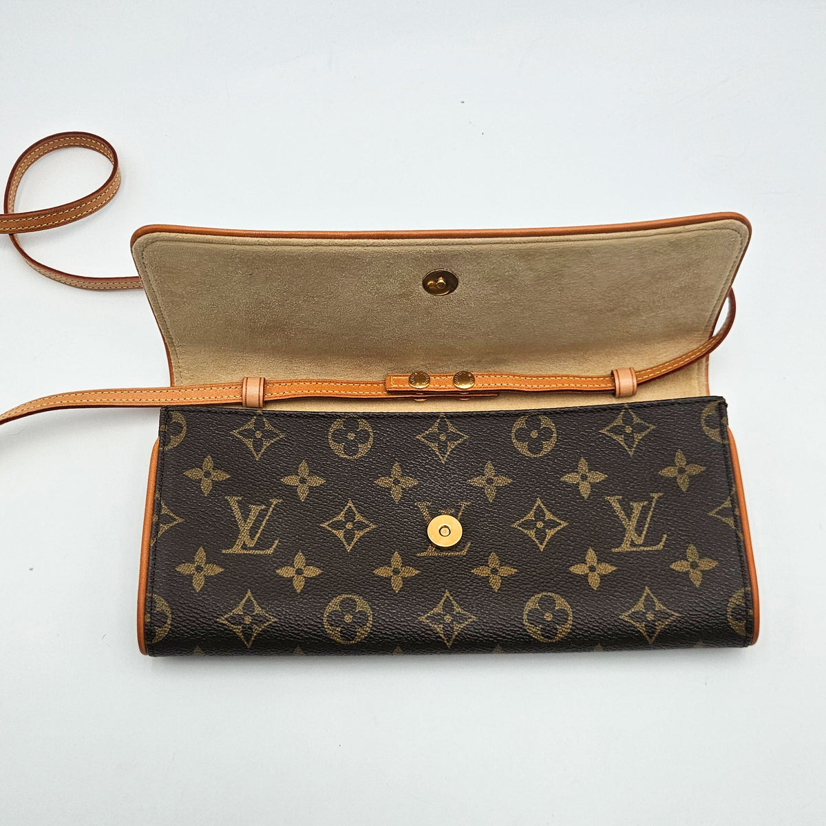 Louis Vuitton Pochette Twin Gm Monogram