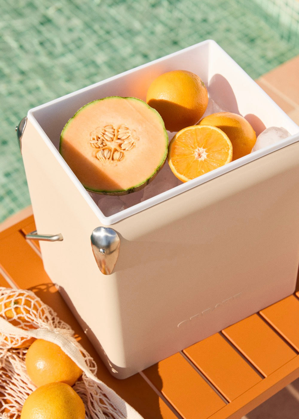 Cooler Retro - Nevera Térmica Portátil 13L Con Abrebotellas - Arena