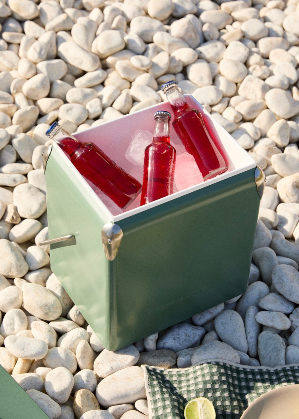 Retro Cooler - Portable Thermal Cooler 13L with Bottle Opener - Sage Green