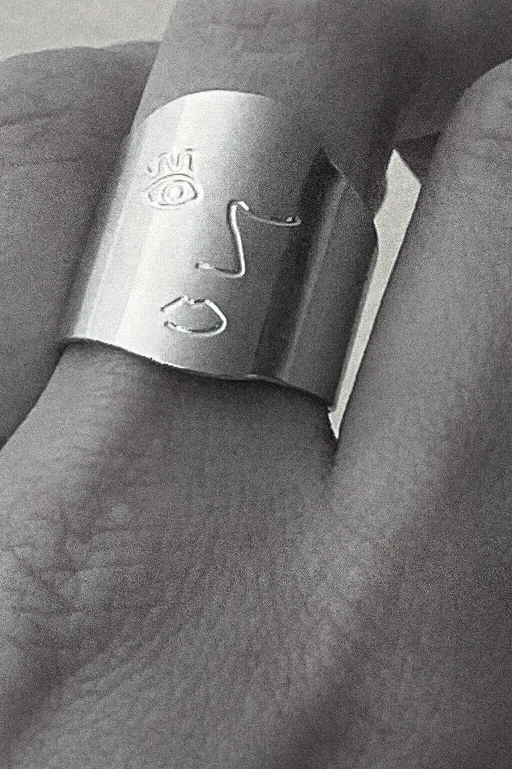 Palladium-Plated Nikita Ring