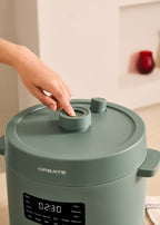 Pressure Cooker Studio - Olla a Presión Eléctrica Multifunción Programable - 6 L - Verde Salvia