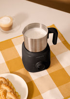 Retro Milk Frother - Milk Frother & Heater with Removable Jug - Black