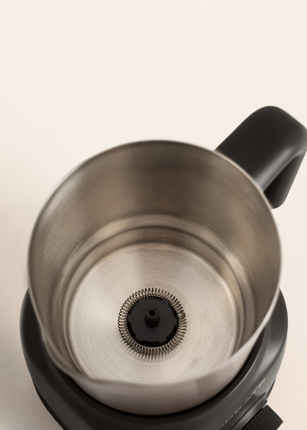 Retro Milk Frother - Milk Frother & Heater with Removable Jug - Black