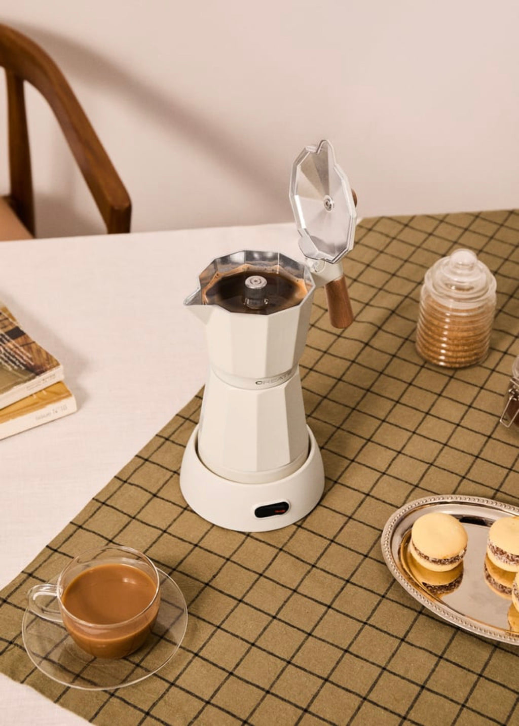 Thera Moka Electric - Cafetera italiana eléctrica con función para mantener caliente - Blanco roto