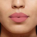 Barra de labios Color Riche Intense Volume Matte 640 Nude Independent