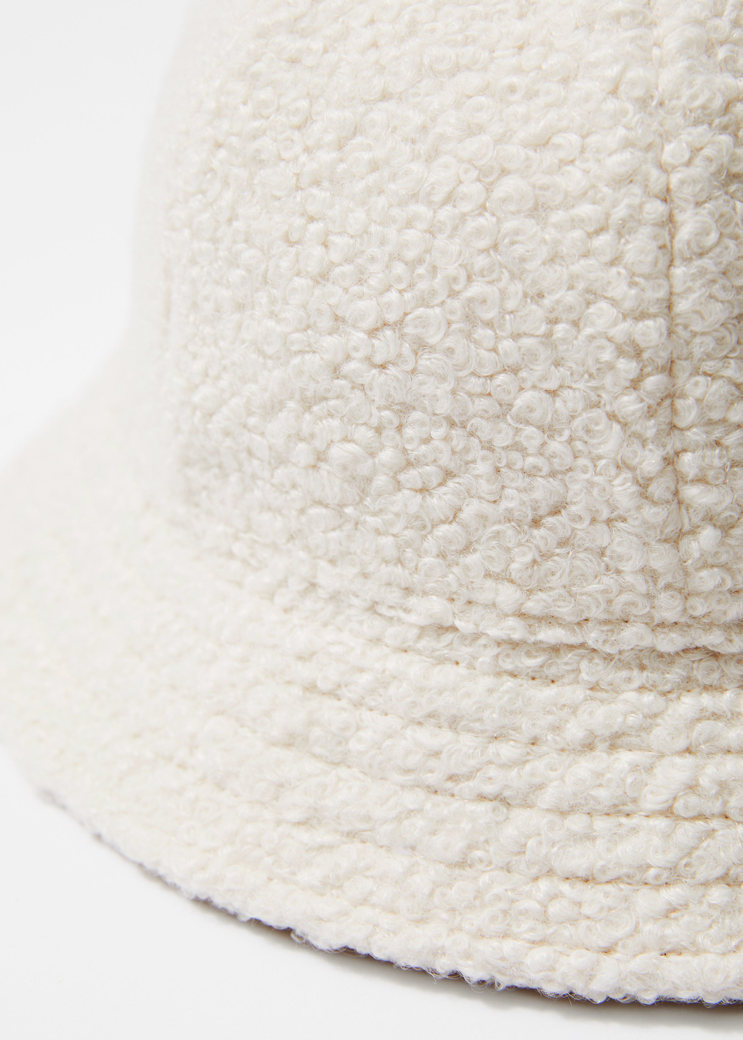 Bob En Bouclette Couleur Noyer - Blanc