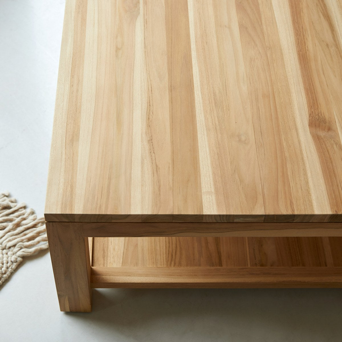 Eve – Quadratischer Couchtisch – Teak – Natur