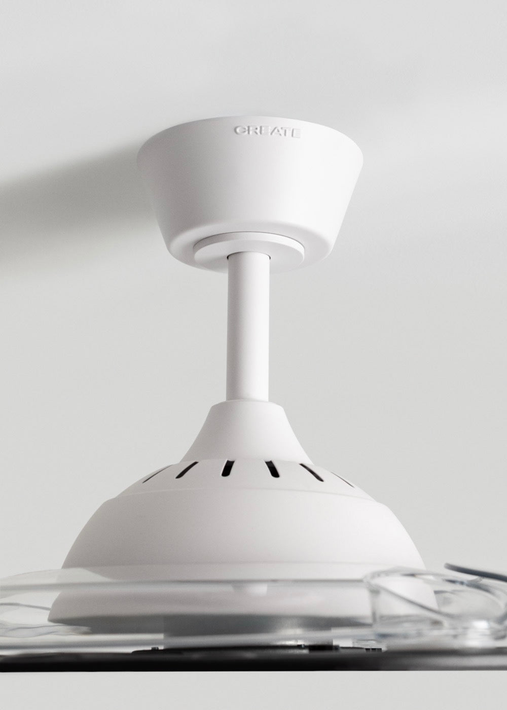 Wind Clear Edge - 40W Quiet Ceiling Fan with Retractable Blades and LED Light - White
