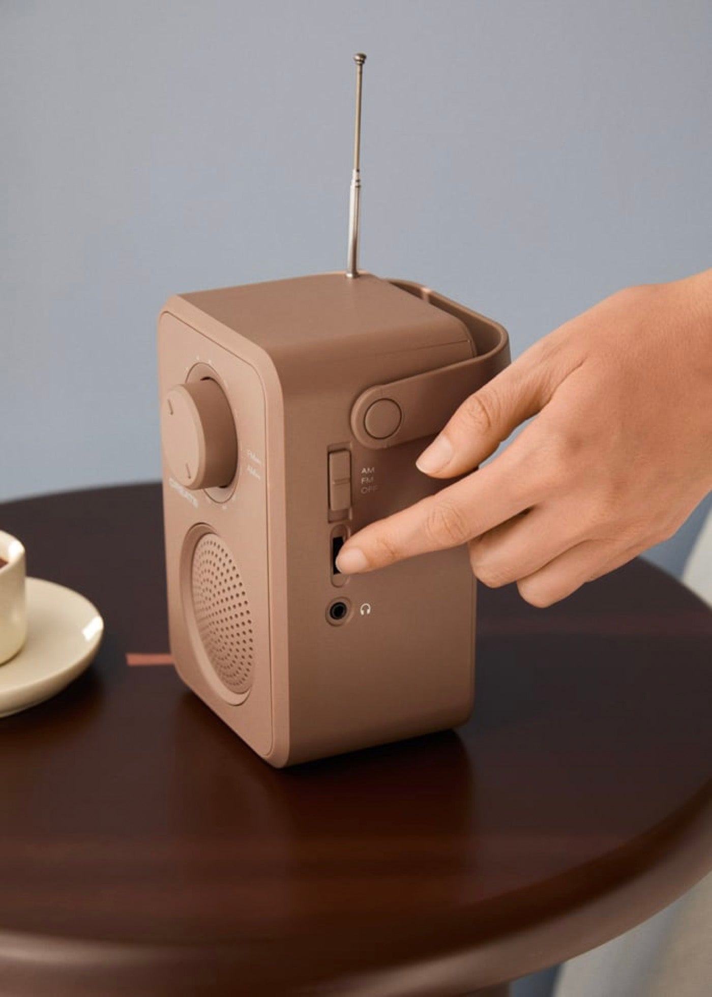 Radio Speaker Studio - Radio Portátil Am/Fm 5W Con Altavoz Integrado - Moca