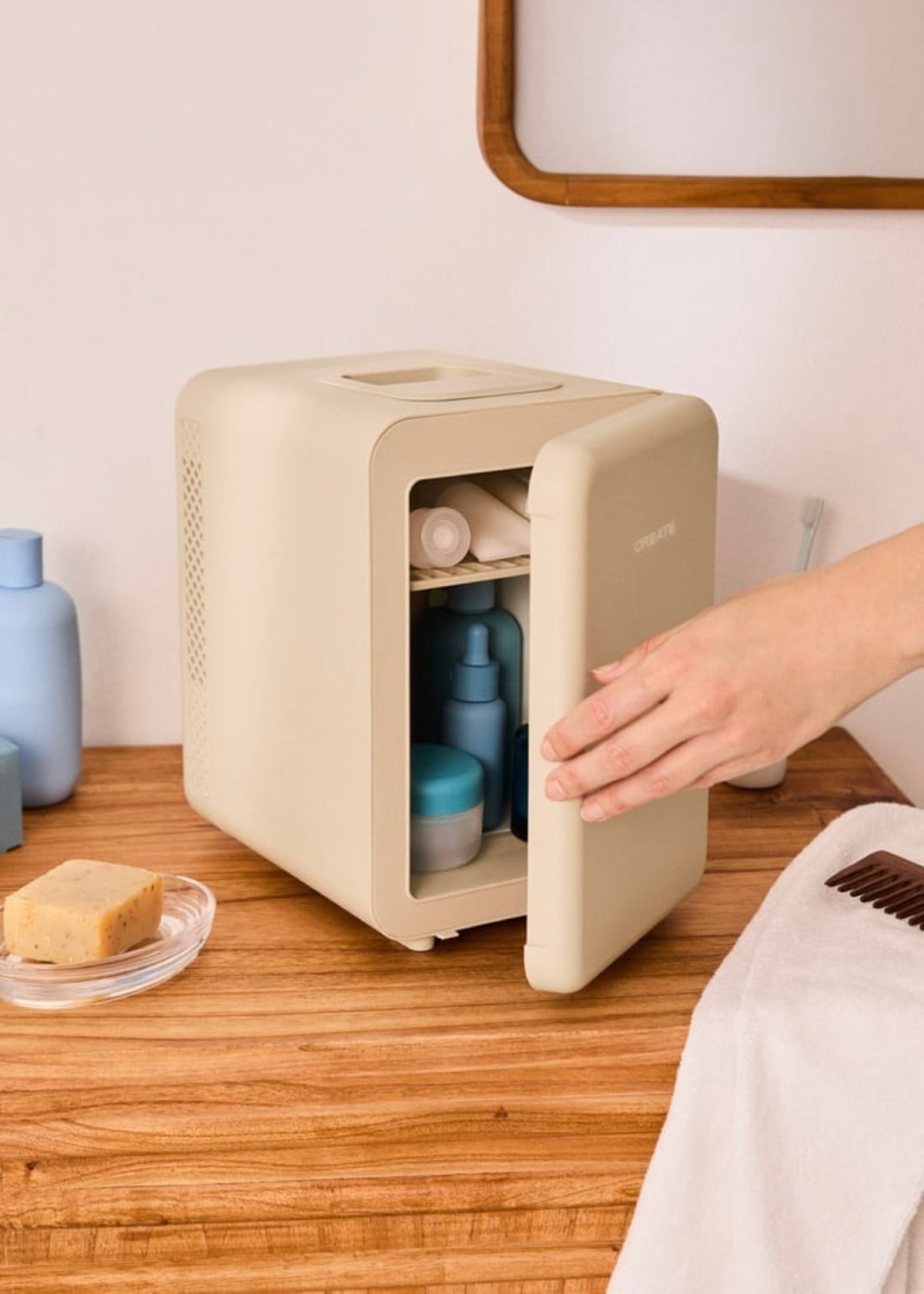 Skincare Mini Fridge - Mini Nevera Para Cosméticos 4L Con Función Frío O Calor - Arena