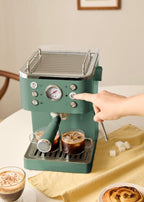 Thera Classic Cold Brew - 20-Bar Espresso Machine with Cold Coffee Function - Sage