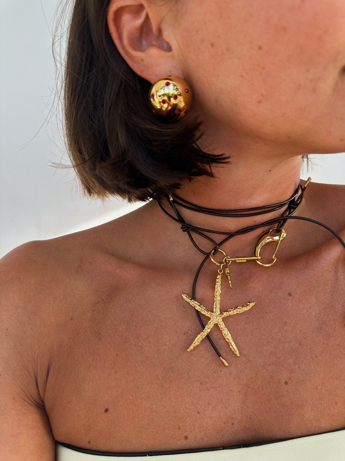 Collier Izan
