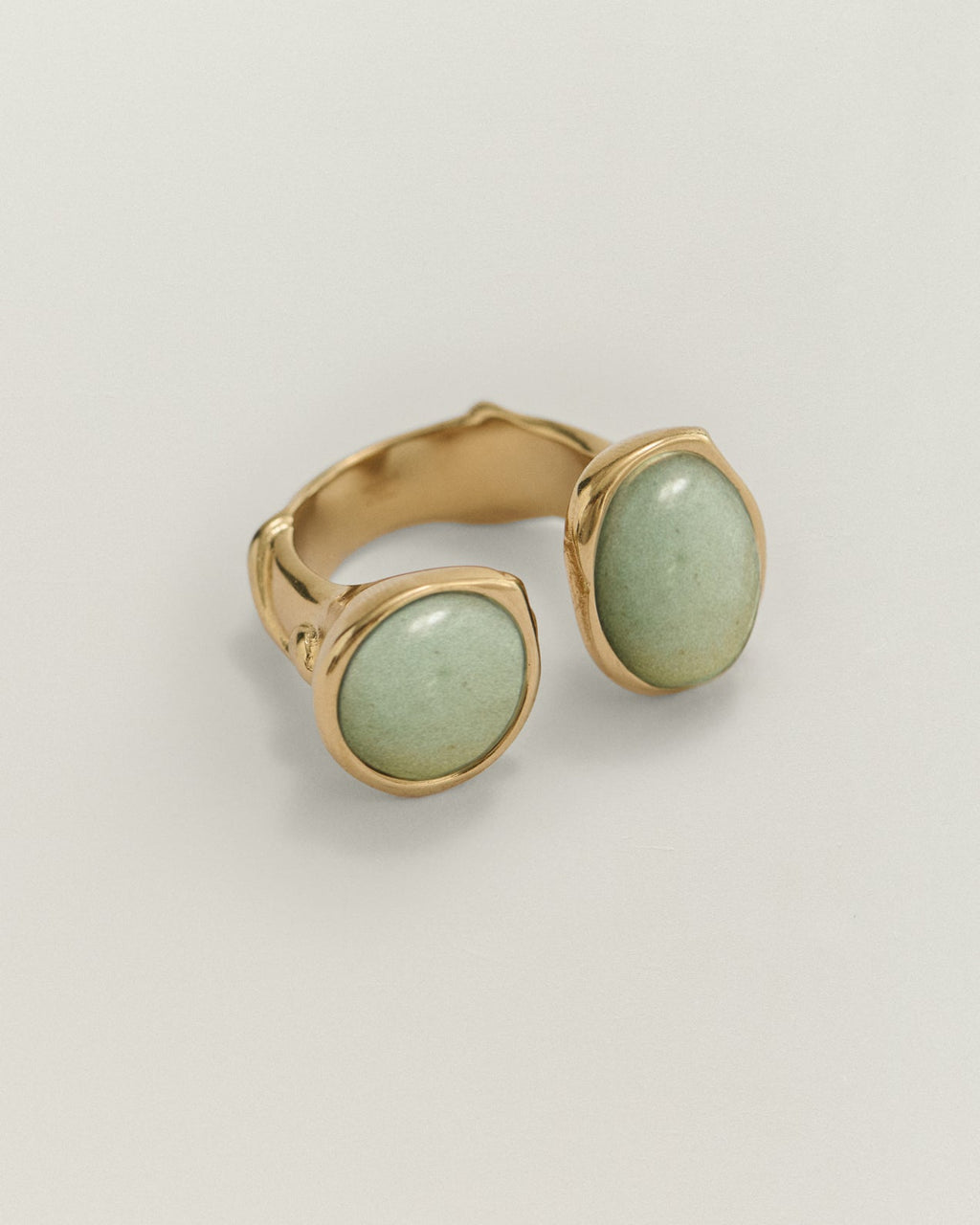 Ivy ring