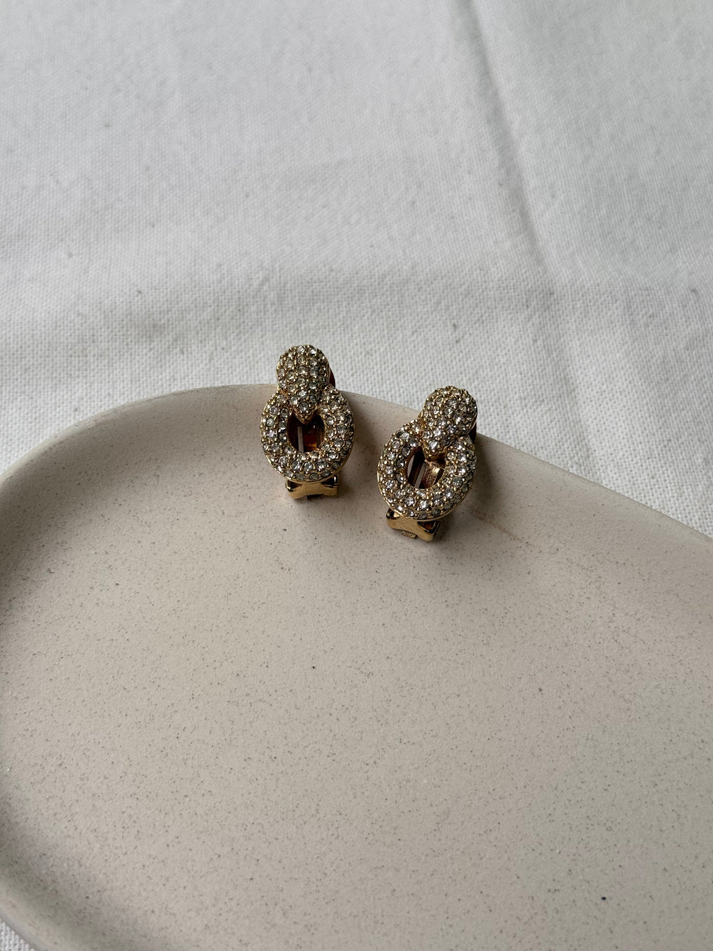 Boucles D’Oreilles Christian Dior Vintage - Maillon Pavé De Strass