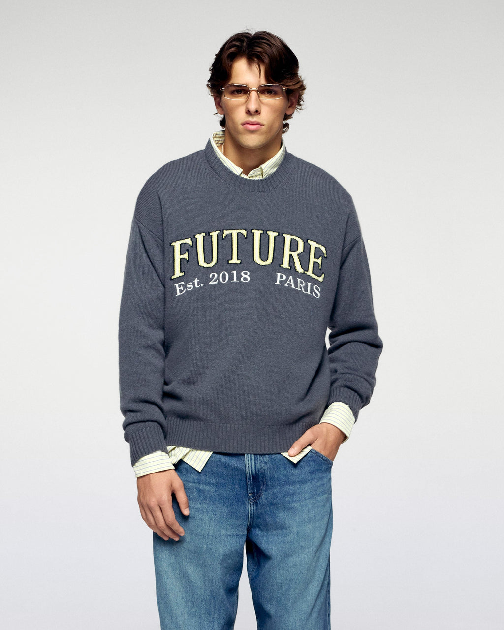 #label: Dren is 1.89 m tall and wears a size S
