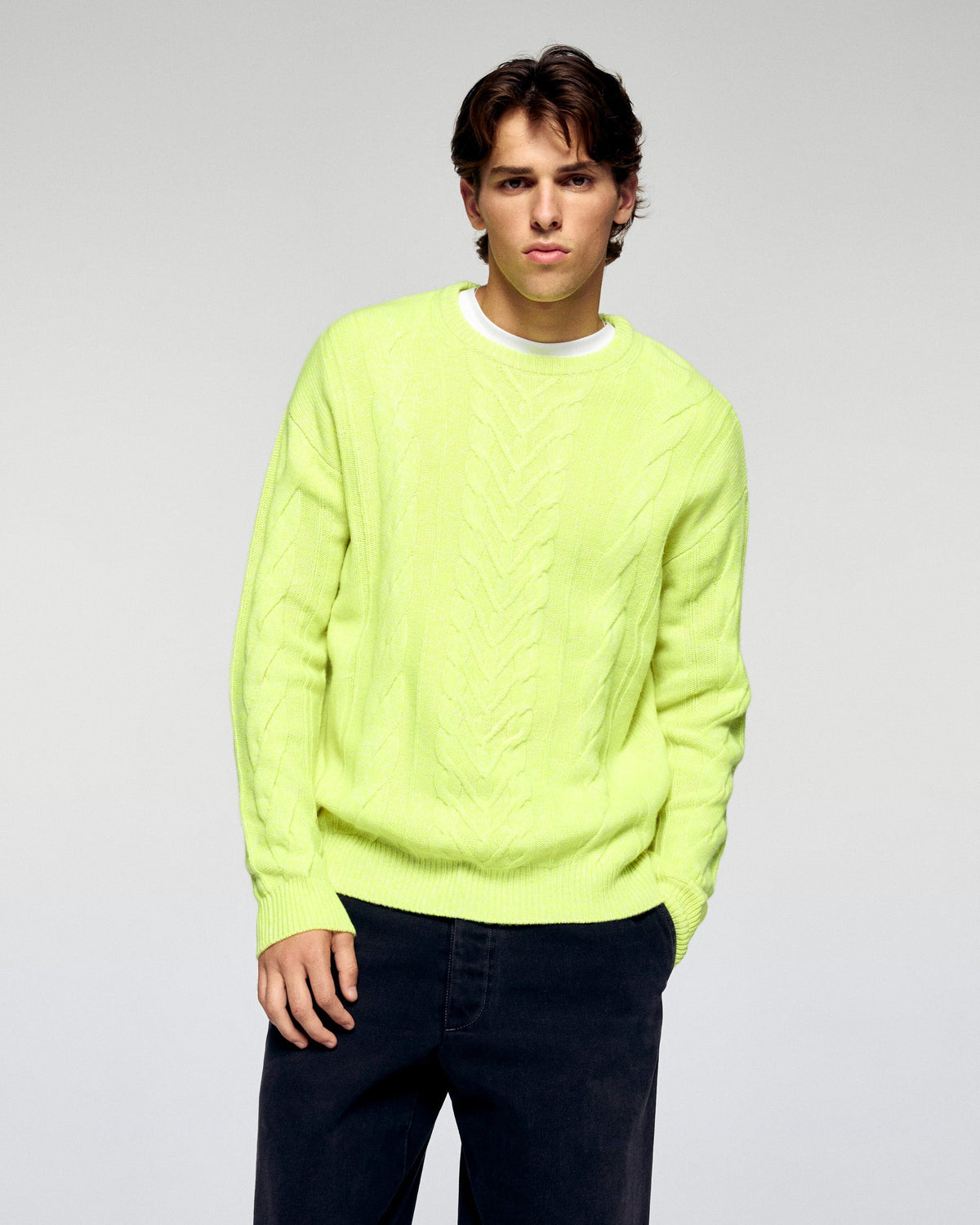 #label: Dren is 1.89 m tall and wears a size S
