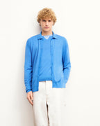 #label: Leon mesure 1,89m et porte une taille M