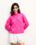 #label: Magdalena mesure 1,77m et porte une taille S