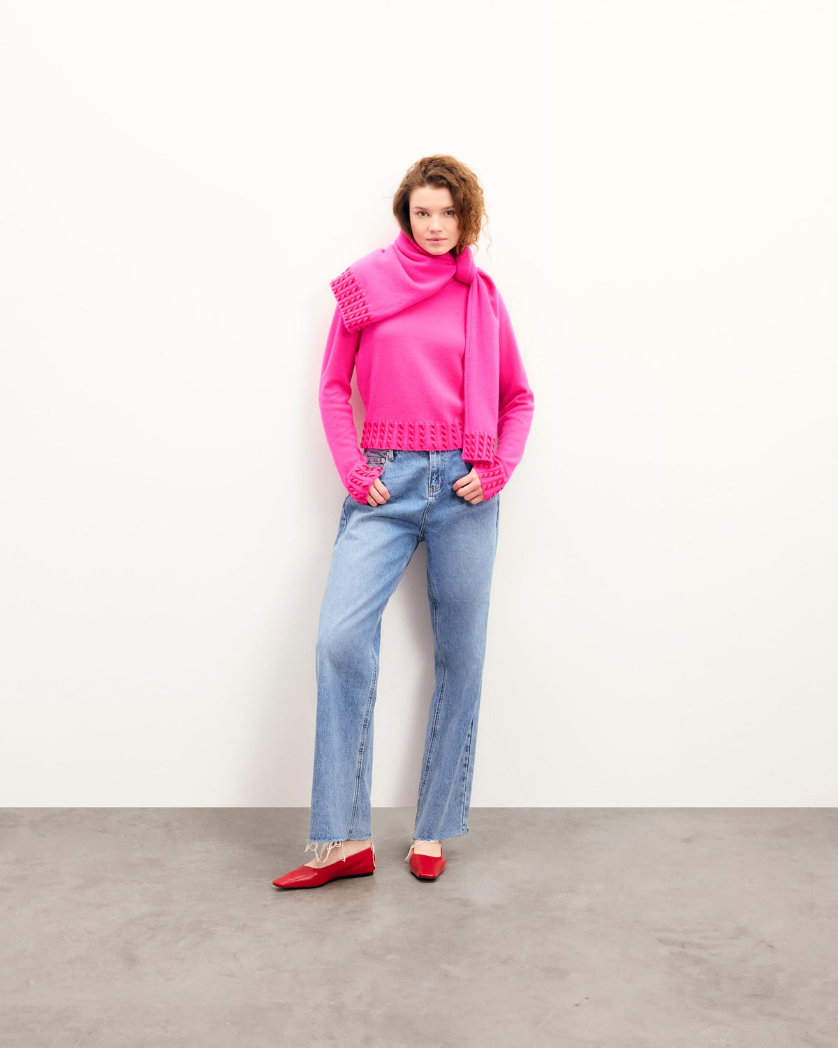 Jersey de cuello redondo con bordes bordados - Rosa pasión - Mujer