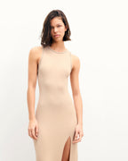 #label: Kim is 1.78 m tall and wears a size S
