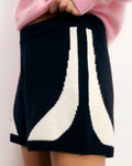 #label: Magdalena is 1.77m tall and wears a size S