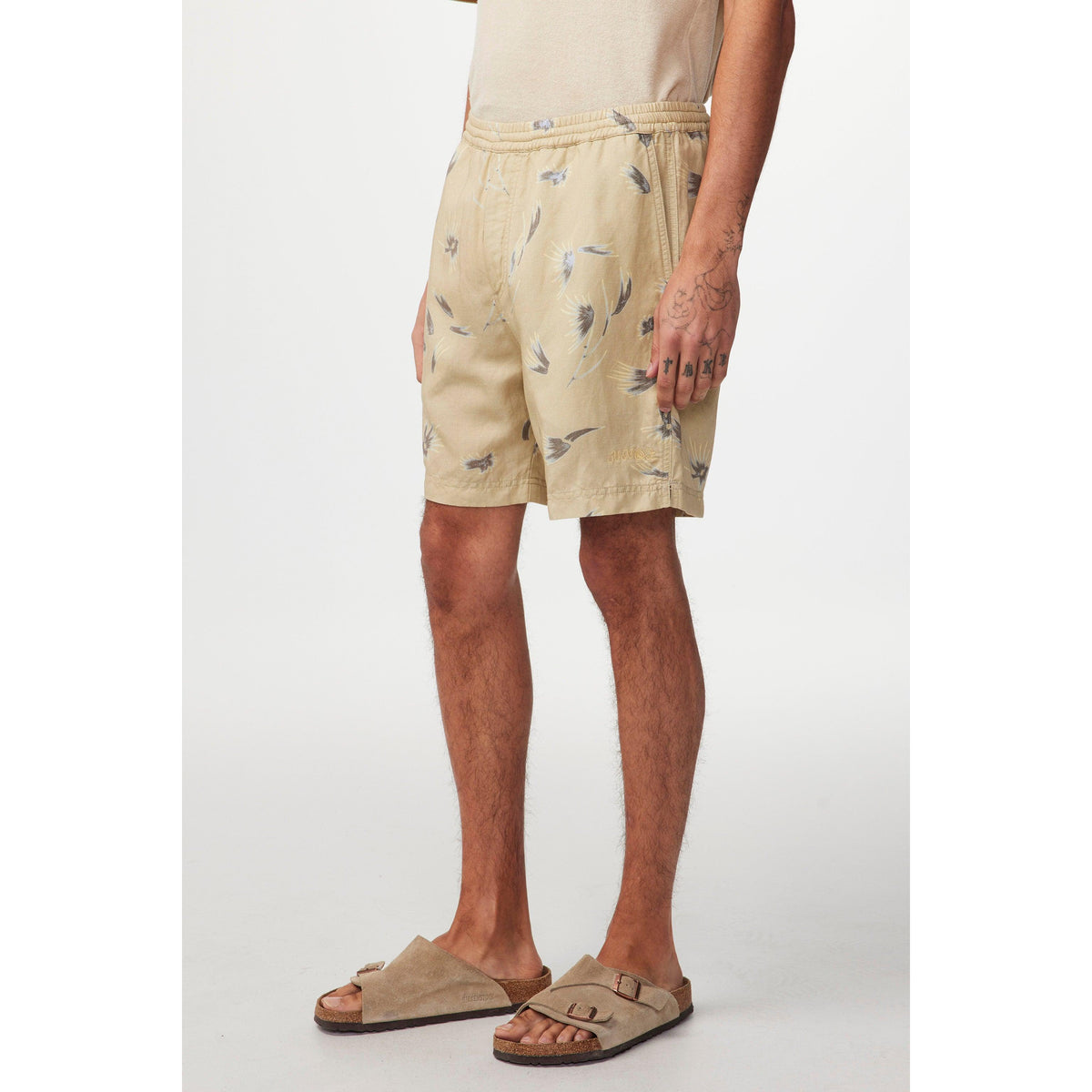 Warren Shorts - Pale Olive