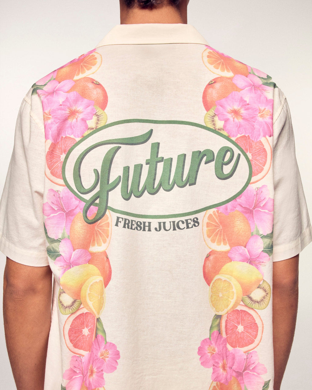 Camisa de manga corta con estampado de friso