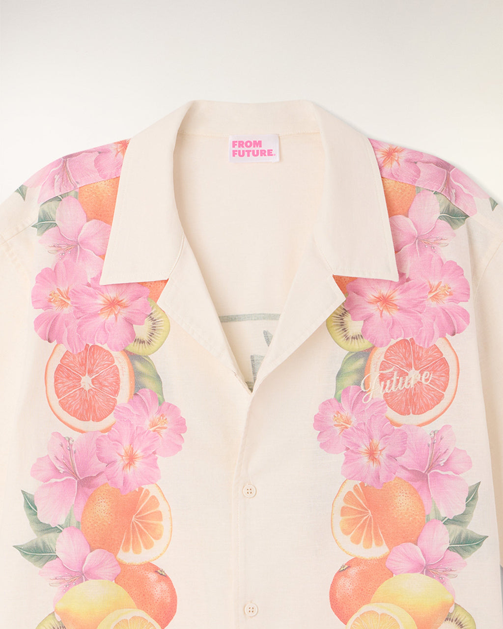 Camisa de manga corta con estampado de friso