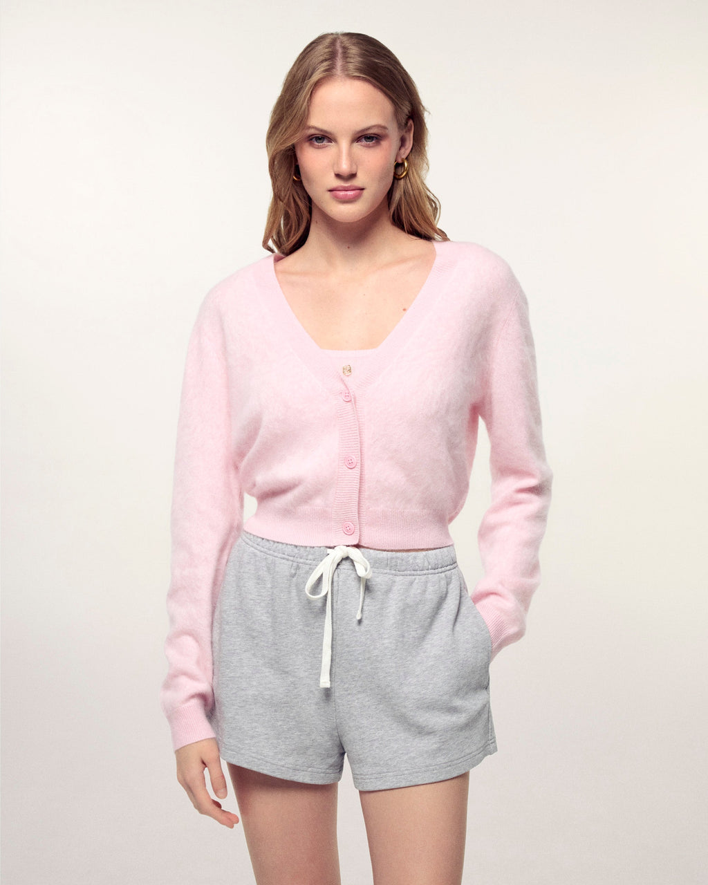 #label: Angelina is 1.74m tall and wears a size S