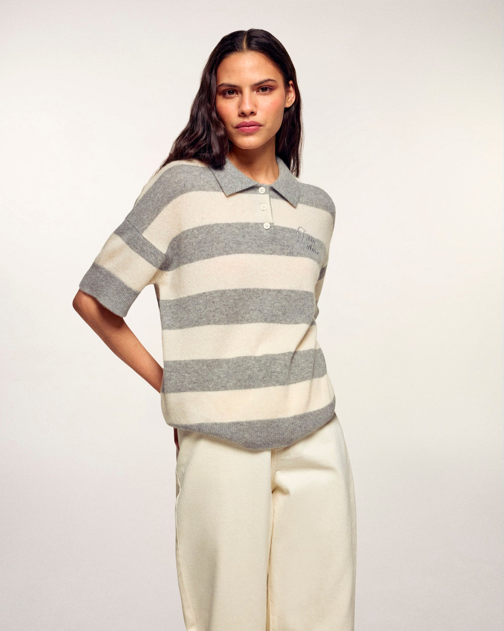 #label: Wilmari mesure 1,73m et porte une taille S