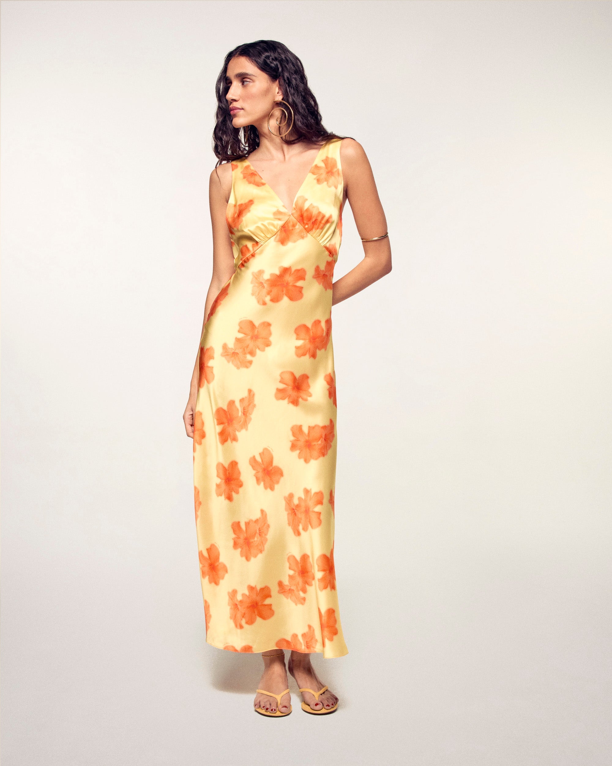 Vestido largo sin espalda