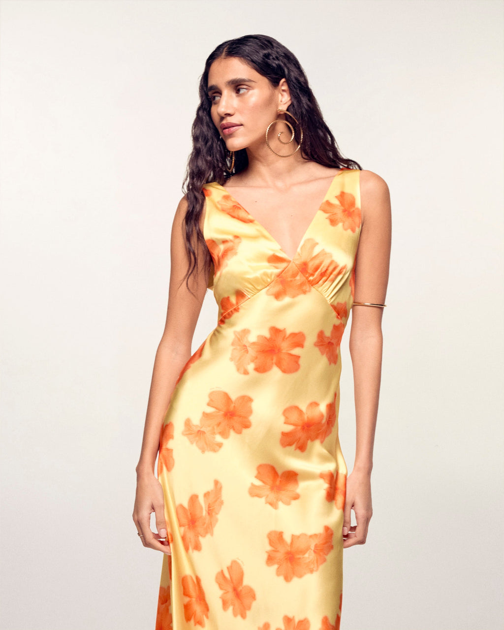 Vestido largo sin espalda