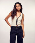 #label: Andrea mesure 1,80m et porte une taille S