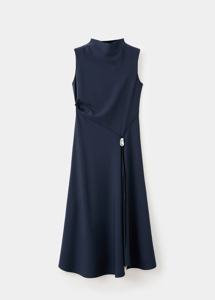 Robe Évasée Avec Ornement Métallique