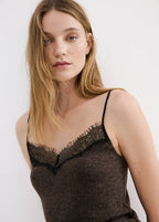 Top Con Scollo In Pizzo