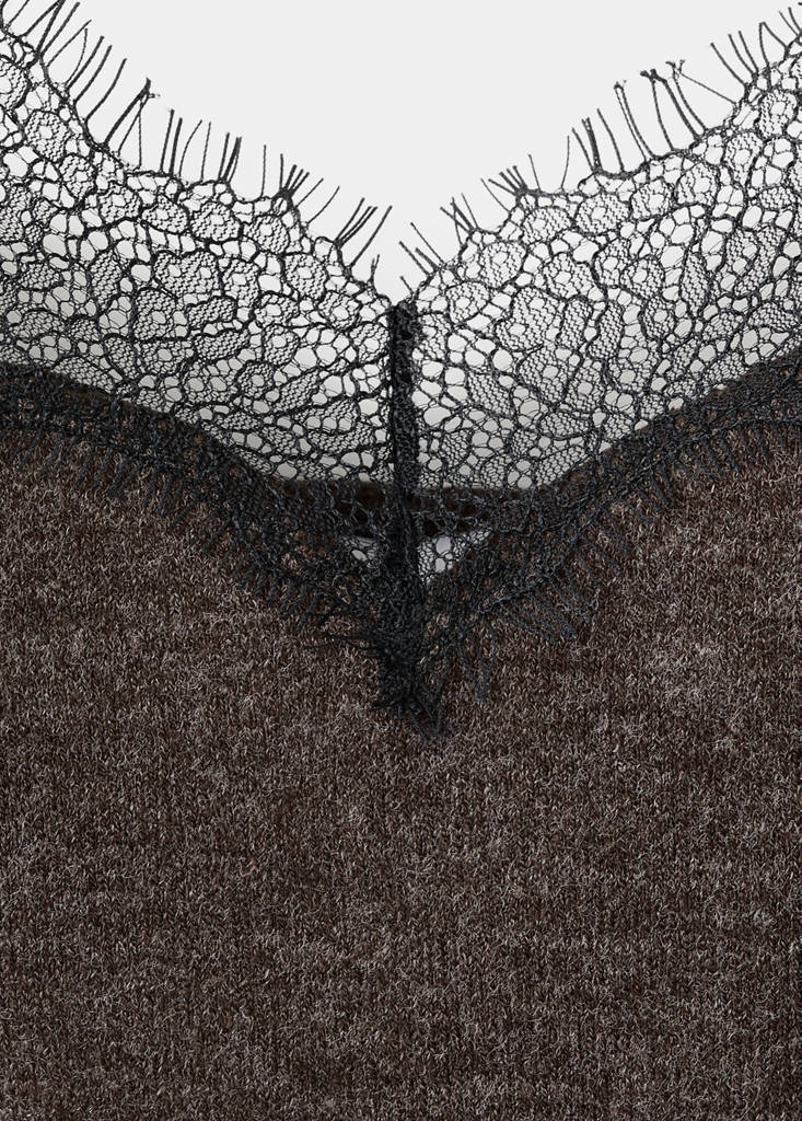 Top Con Scollo In Pizzo