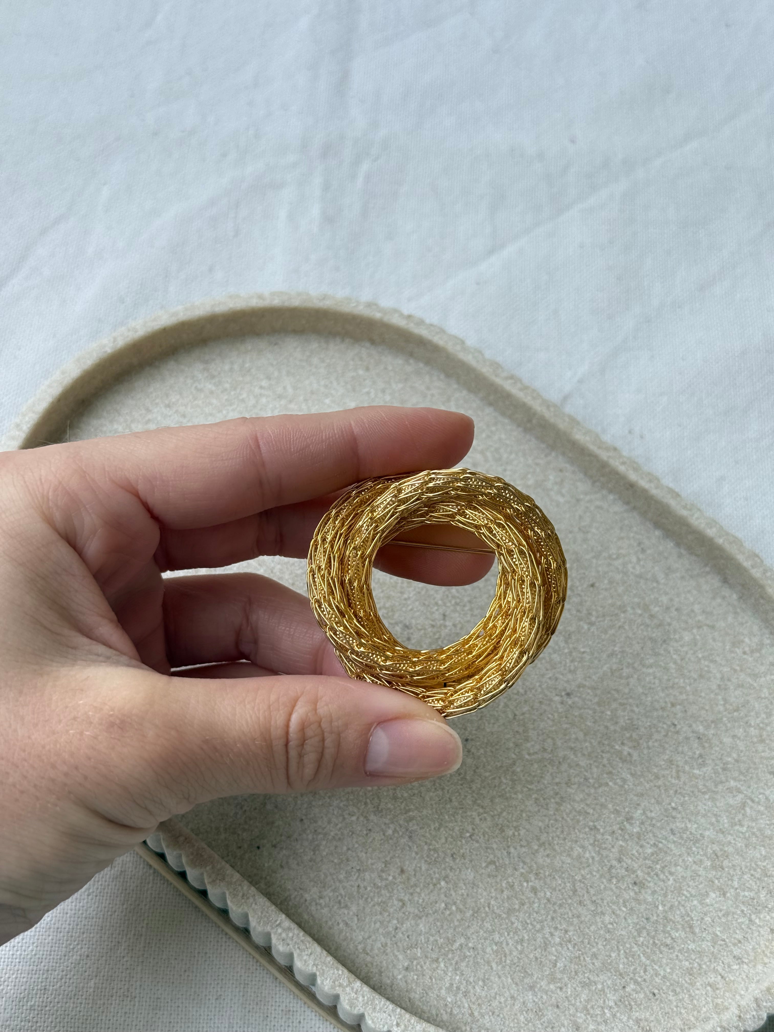 Vintage Brooch - Textured Crown
