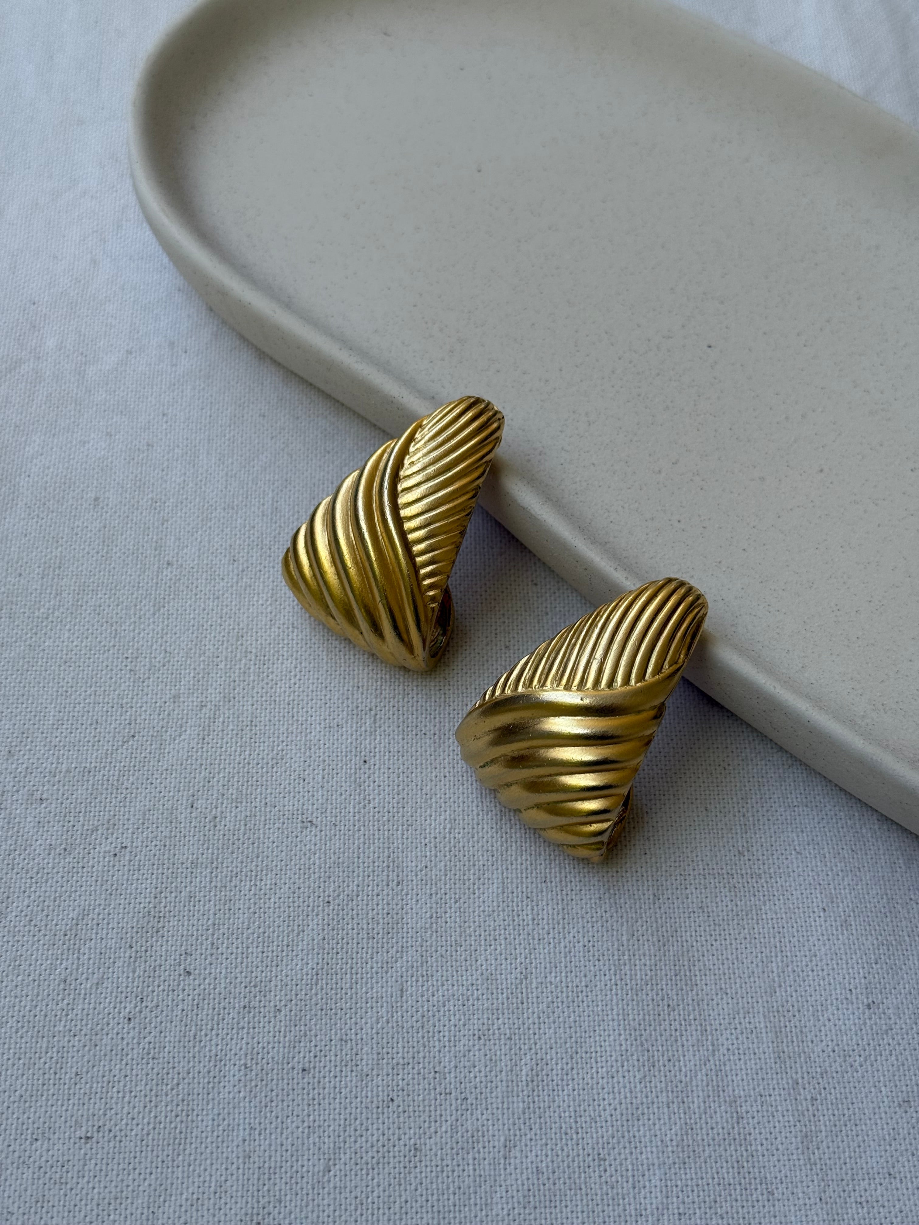 Pendientes Vintage - Diseño Trenzado Dorado